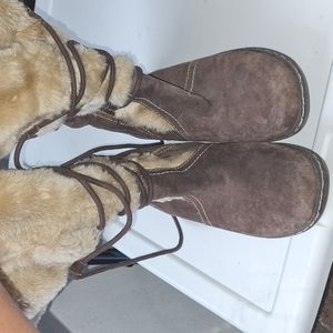 Baretraps brown boots size 7 1/2 M